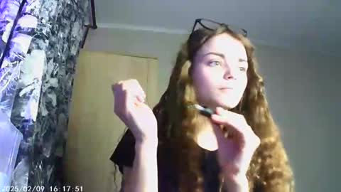 Sophie and my bestie Mandy    online show from 02/08/25, 06:01