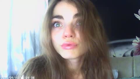 Sophie and my bestie Mandy    online show from 09/09/25, 12:48