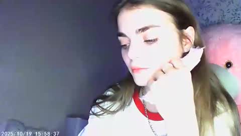 Sophie and my bestie Mandy    online show from 10/18/25, 05:46