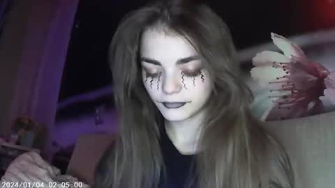 Sophie and my bestie Mandy    online show from 10/30/25, 09:48