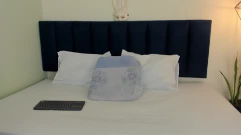 sophieturner_mg online show from 01/16/26, 07:07