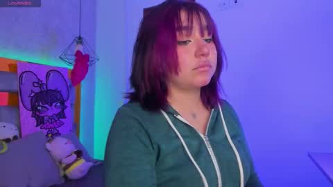   Sophie  online show from 12/19/25, 06:37