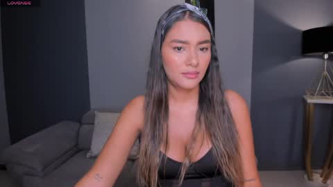 Sophie Watson online show from 04/18/26, 11:58