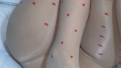 Snapshot of sophiewild1_ chatting on 02/14/26, 05:10 SophieWild online show from 02/14/26, 05:10