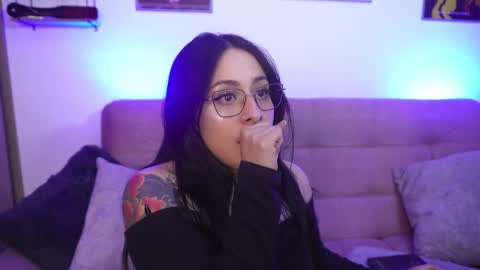 Snapshot of sophiiecums chatting on 05/22/26, 03:24 Sophiie online show from 05/22/26, 03:24