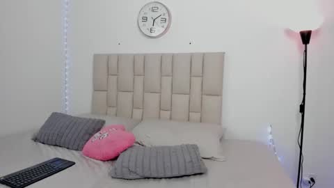 Sofia  online show from 03/30/26, 11:06