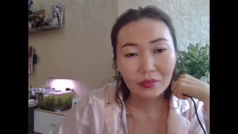 soraasia online show from 04/17/26, 10:29