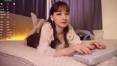 Snapshot of sorayumexxx chatting on 12/18/25, 01:44 Sora online show from 12/18/25, 01:44