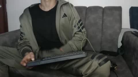 Snapshot of sornero777111 chatting on 05/14/26, 02:07 businessman online show from 05/14/26, 02:07
