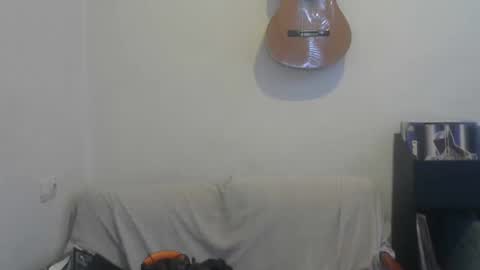 Snapshot of sorollrosa chatting on 02/22/25, 07:56 Metronomism online show from 02/22/25, 07:56