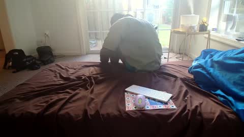 sorryicum online show from 12/23/24, 06:16