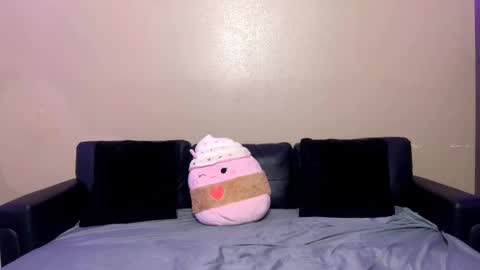 Snapshot of sosabless chatting on 10/24/25, 04:53 sosabless and sosalady online show from 10/24/25, 04:53