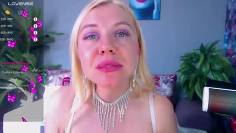 Snapshot of soul_liza chatting on 07/15/26, 01:55 Lisa online show from 07/15/26, 01:55
