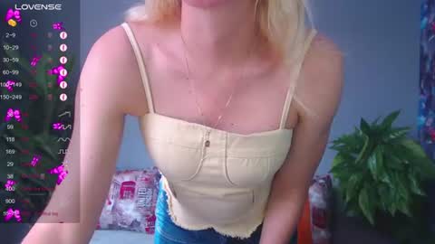 Snapshot of soul_liza chatting on 07/29/26, 03:04 Lisa online show from 07/29/26, 03:04
