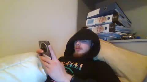 soumi854640 online show from 10/27/25, 08:02