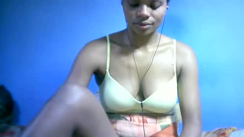 sourayaa online show from 04/22/26, 06:42