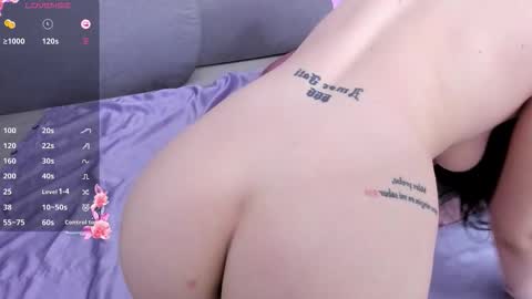 sourcherry1 online show from 11/03/25, 08:32