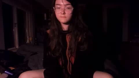 Snapshot of soursou chatting on 11/18/25, 11:48 sours online show from 11/18/25, 11:48