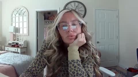 Your Barbii online show from 02/06/25, 08:45