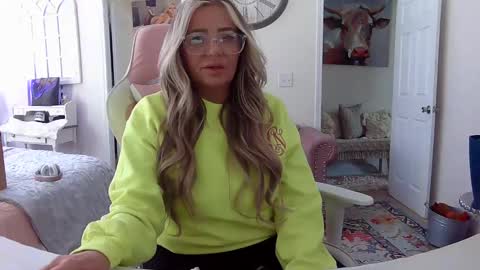 Your Barbii online show from 02/18/25, 06:47