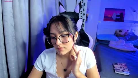 Snapshot of soy___lili chatting on 12/16/24, 11:39 Lili online show from 12/16/24, 11:39