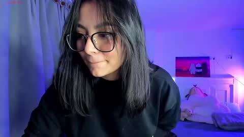 Snapshot of soy___lili chatting on 12/29/24, 02:38 Lili online show from 12/29/24, 02:38