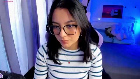 Snapshot of soy___lili chatting on 01/18/25, 07:15 Lili online show from 01/18/25, 07:15