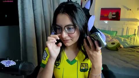 Snapshot of soy___lili chatting on 01/30/25, 03:00 Lili online show from 01/30/25, 03:00