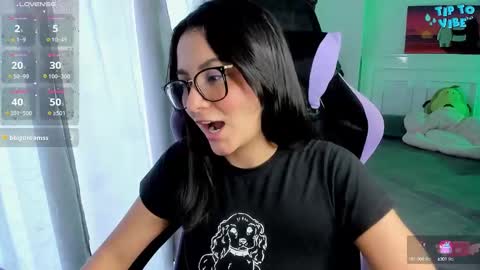 Snapshot of soy___lili chatting on 03/09/25, 09:14 Lili online show from 03/09/25, 09:14