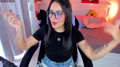 Snapshot of soy___lili chatting on 09/20/25, 08:21 Lili online show from 09/20/25, 08:21