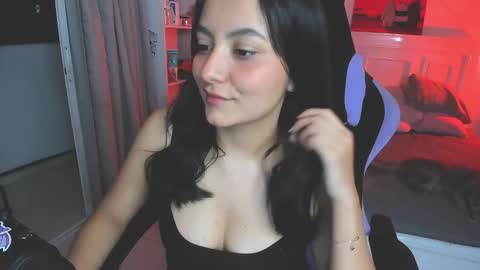 Snapshot of soy___lili chatting on 10/02/25, 11:01 Lili online show from 10/02/25, 11:01