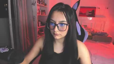 Snapshot of soy___lili chatting on 10/07/25, 02:31 Lili online show from 10/07/25, 02:31