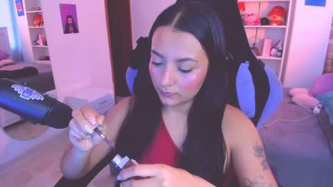 Snapshot of soy___lili chatting on 06/05/26, 05:07 Lili online show from 06/05/26, 05:07