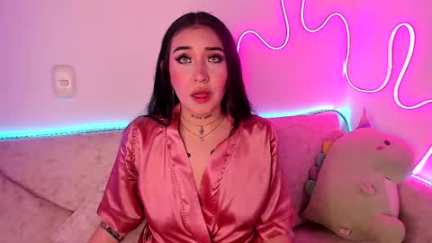soy_camila_ online show from 02/07/25, 06:13