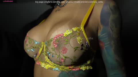 100 explicit here   online show from 01/18/25, 10:49