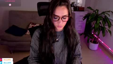 Luisa    online show from 02/12/25, 10:59