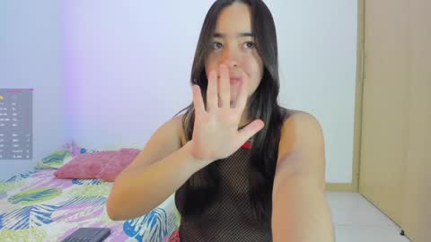 Snapshot of soyamandaa chatting on 02/06/25, 10:10 Instagram Soyamandaa 1 online show from 02/06/25, 10:10