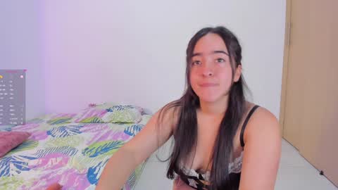 Snapshot of soyamandaa chatting on 02/09/25, 02:17 Instagram Soyamandaa 1 online show from 02/09/25, 02:17