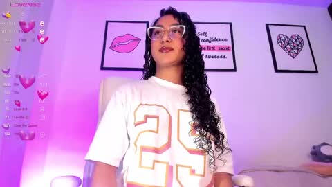 Snapshot of soyjuliana19 chatting on 03/07/25, 09:27 Juliana online show from 03/07/25, 09:27