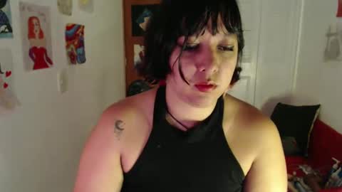Nana Bela  online show from 09/17/25, 03:30