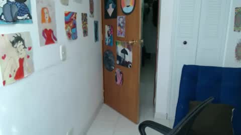 Nana Bela  online show from 04/23/26, 01:57