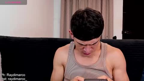 Snapshot of soyraydimarco_ chatting on 10/31/25, 03:29 RayDimarco  independent model online show from 10/31/25, 03:29