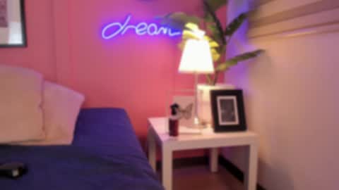 Snapshot of soysaraa_ chatting on 01/10/25, 07:46 Aleja online show from 01/10/25, 07:46