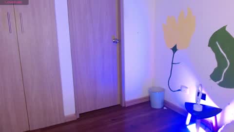      online show from 02/02/25, 07:41