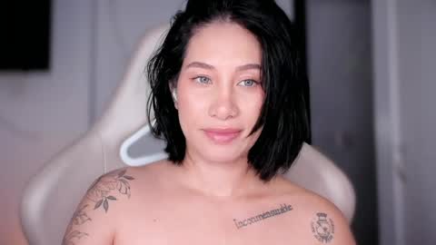 Snapshot of soytulu_ chatting on 05/06/26, 02:33 brisa s online show from 05/06/26, 02:33