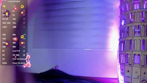 VANESSA  online show from 03/11/25, 09:45