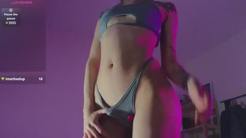 Snapshot of space_x_roxy chatting on 12/13/24, 06:59 Roxy online show from 12/13/24, 06:59