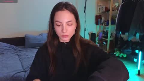 Snapshot of space_x_roxy chatting on 03/03/25, 05:18 Roxy online show from 03/03/25, 05:18