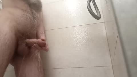 Snapshot of spacecraft_janitor chatting on 12/16/25, 12:10 spacecraft_janitor online show from 12/16/25, 12:10