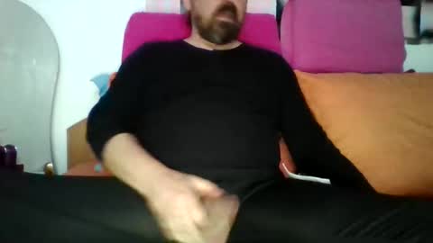 Snapshot of spada50 chatting on 01/22/25, 06:10 Mike online show from 01/22/25, 06:10